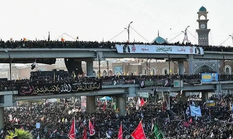 بدرقه در خانه پدری -  تصاویری از تشییع پیکر قائد شهید در عراق