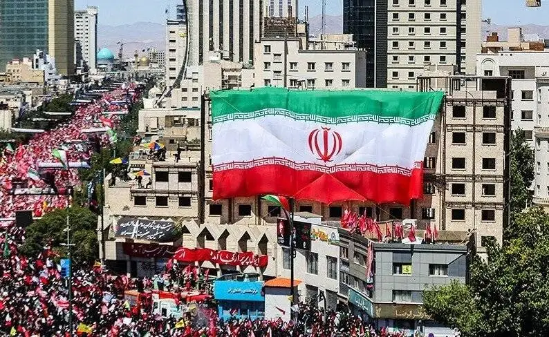 وداع آخر در آغوش هشتمین خورشید