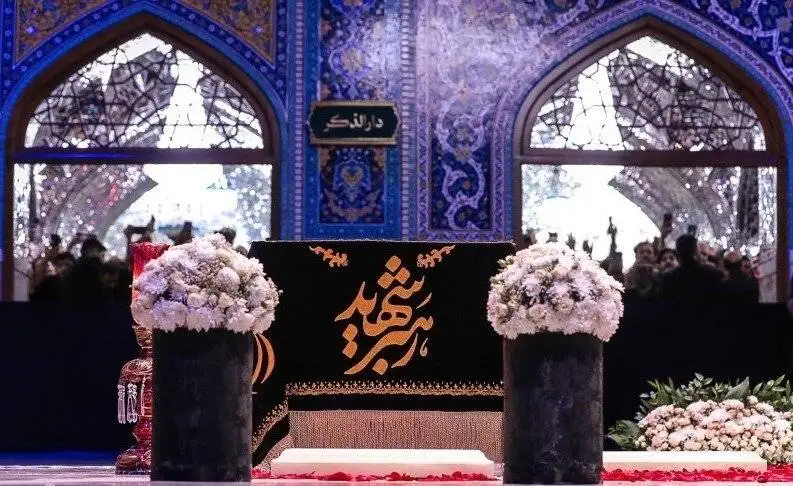 همسایه خورشید - گزارش تصویری از حضور میلیونی زائران در رواق دارالذکر حرم رضوی