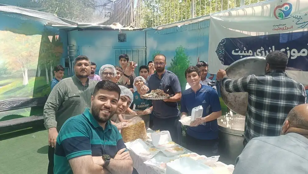 دانش آموزان با پول تو جیبی زندانی آزاد کردند
