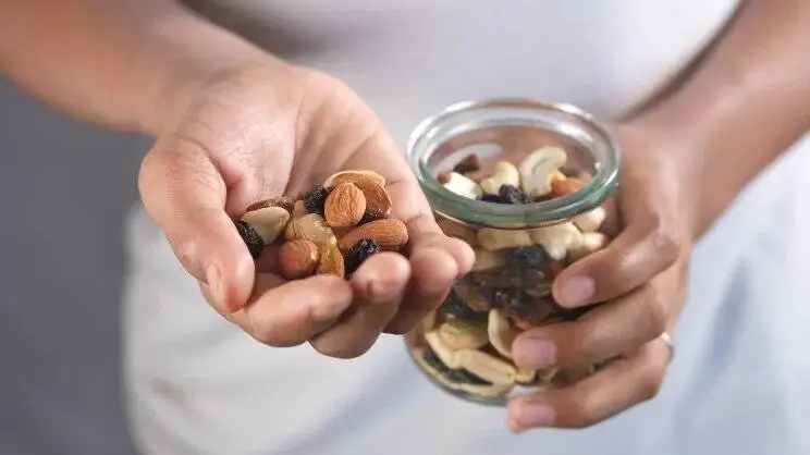 اگر مدت هاست خوشحال نیستید و نخندیده اید این خوراکی ها حالتان را خوب می کند