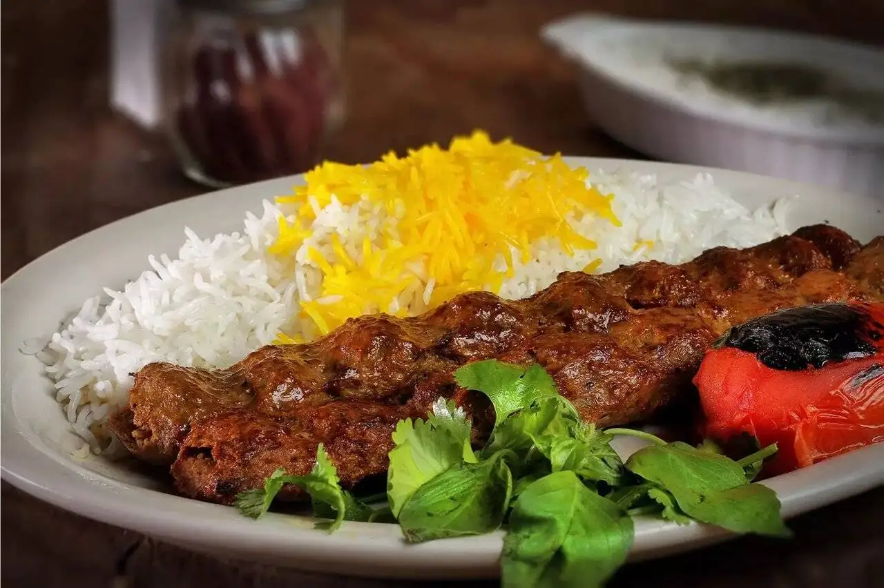 5 غذای ایرانی که خارجی ها عاشقش هستند؛ از کباب تا ته چین با دستور پخت