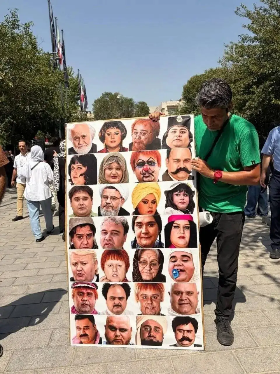 تصویر - قاب ویژه یک هوادار از 28 چهره ماندگار اکبر عبدی