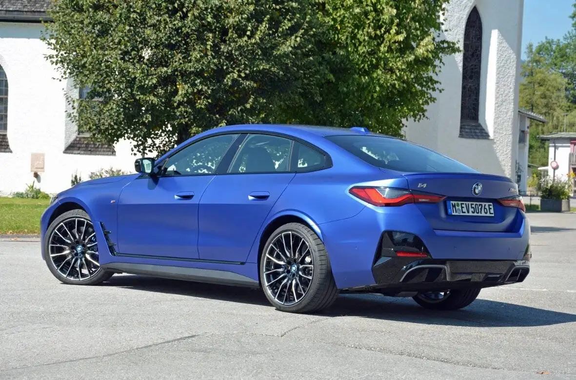 بازگشت هیجان به دنیای خودروهای روباز - bmw یک کروک برقی می سازد