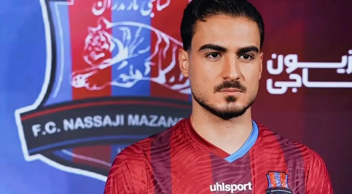 تصویر - ستاره مدنظر پرسپولیس در لباس نساجی!