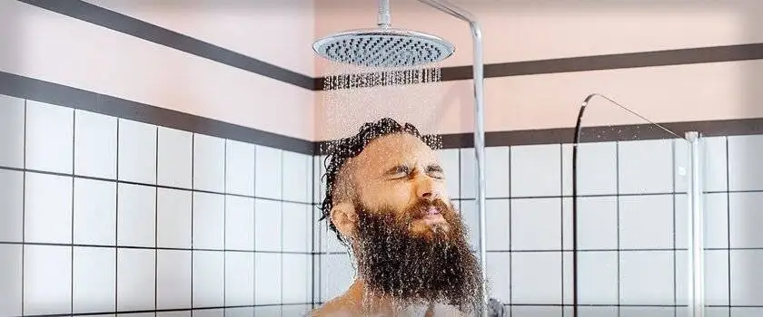 اصول صحیح حمام کردن؛ اشتباهی که هر روز چندین لیتر آب را هدر می دهد