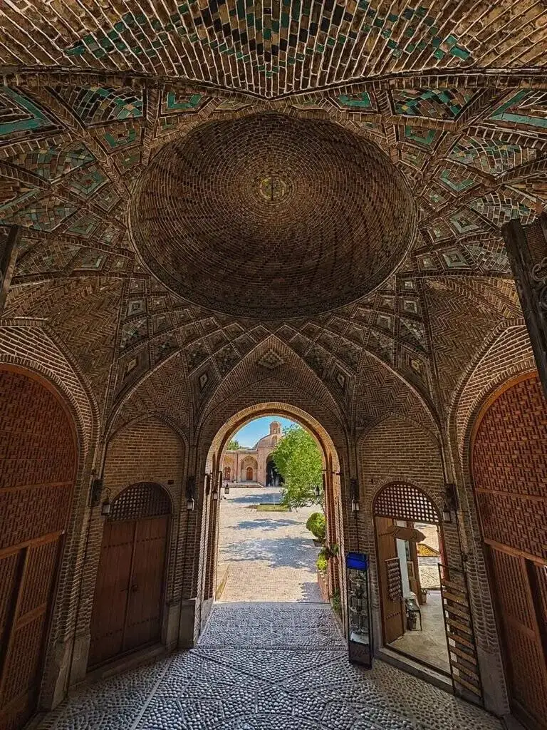 نبض تپنده تاریخ در کالبد قاجاری