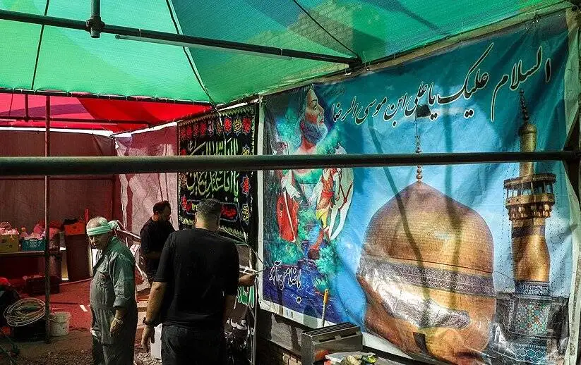 تصاویری از سوگواری های روزهای پایانی صفر، میزبانی جاده ها از زائران پیاده رضوی و اولین زیارت کاروان آبادانی ها