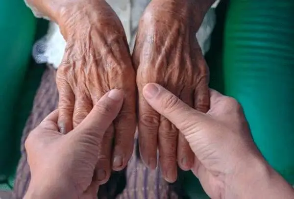 اگر این علائم ساده را دارید یعنی زودتر از سنتان پیر می شود