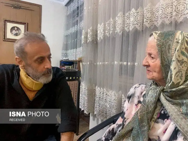 احوالپرسی حمید نعمت الله از رابعه مدنی - برایش نقش مناسبی در (داش آکل) دارم