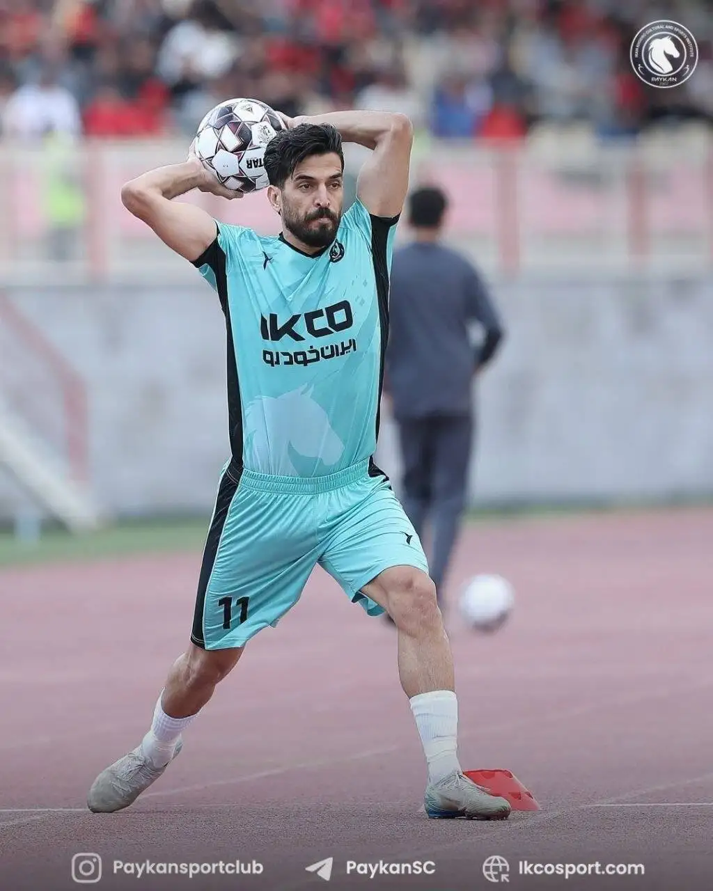 پیراهن های 18 تیم لیگ برتری برای فصل جدید؛ از جنگ شیرهای استقلال و پرسپولیس تا طرح متفاوت تراکتور