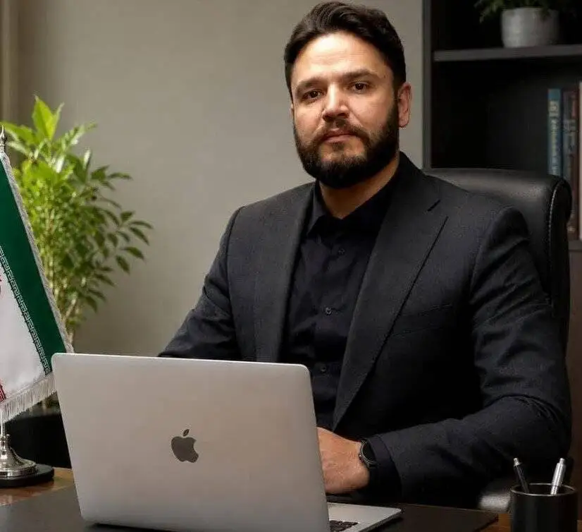 به هر صدایی اعتماد نکنید  -  کلاهبرداران حالا صدای عزیزان تان را هم جعل می کنند