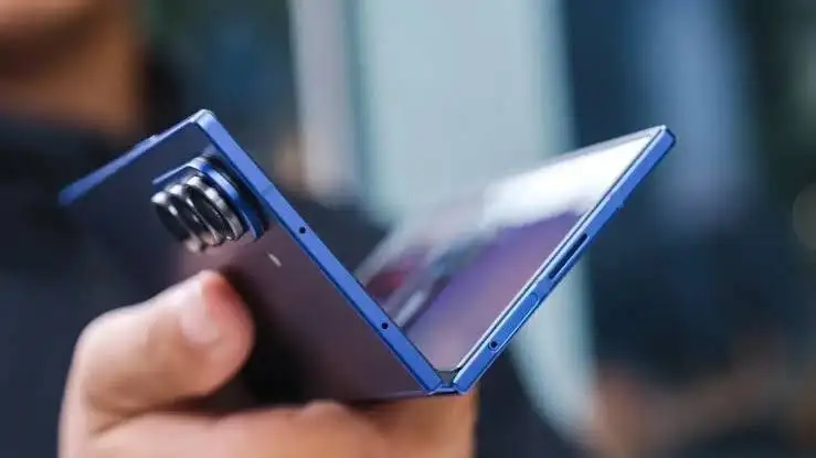هواوی بازار تاشوهای کتابی را قبضه کرد - سامسونگ دوم شد