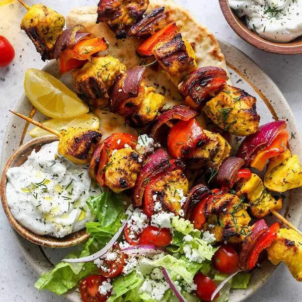 برای مهمانی آخر هفته جوجه کباب ها را به این 3 روش مرینیت کنید