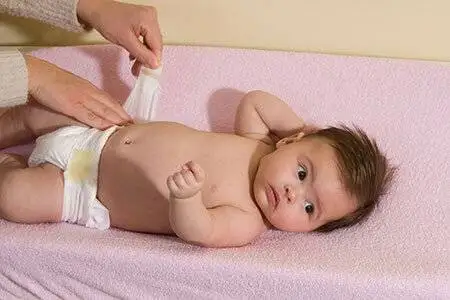 5 راه حل  ساده برای درمان سریع ادرارسوختگی نوزاد در خانه؛ چه زمانی به پزشک مراجعه کنیم؟