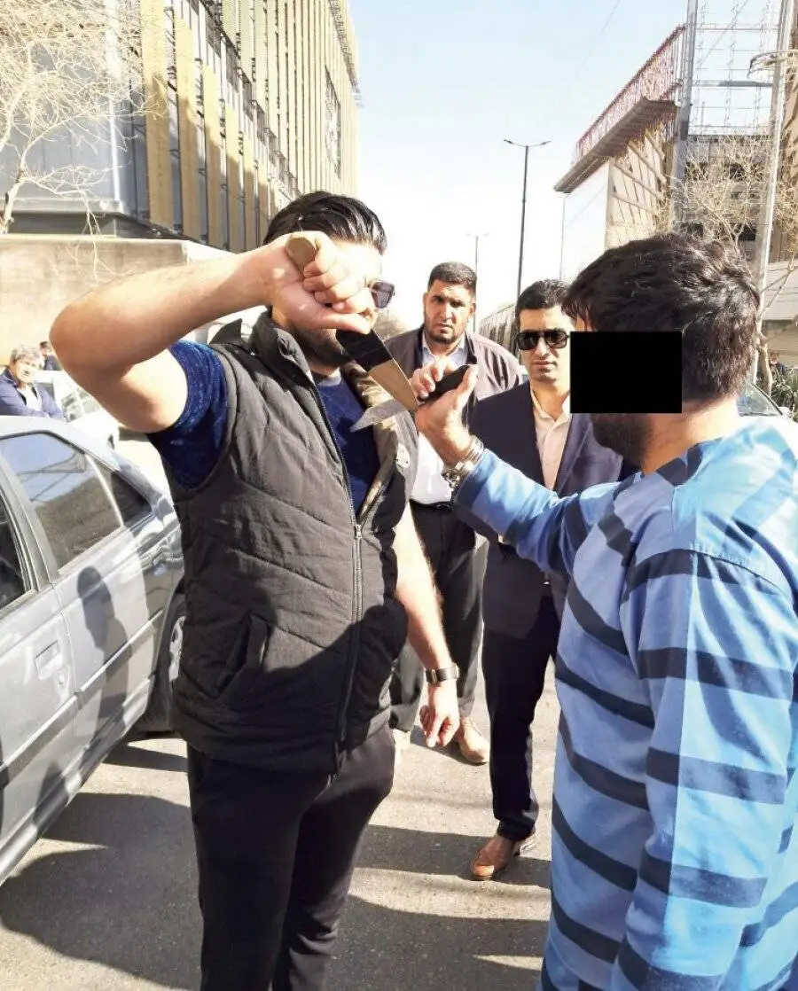 جنایت ناگوار مرد جوان مقابل سالن سینما - مقتول در تاریکی سینما مزاحم همسرم شد - تصاویر