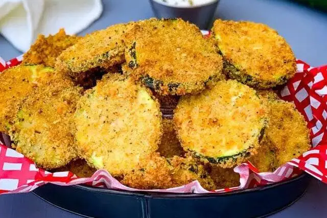 چیپس کدو سبز خانگی؛ جایگزینی خوشمزه برای چیپس های معمولی و چرب!