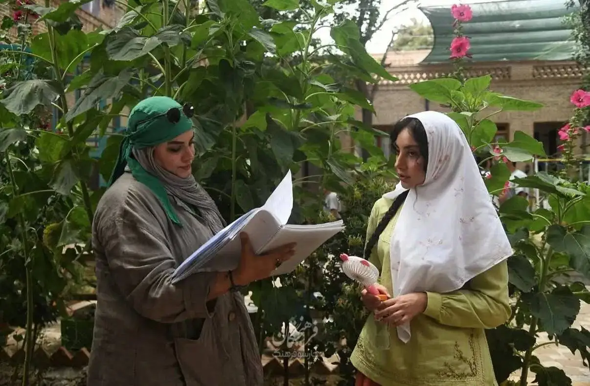 تصاویر - قاب هایی تازه از حال وهوای پشت صحنه بامداد خمار