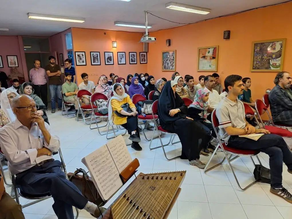 قدم زدن نوجوانان در قبرستان عمودی
