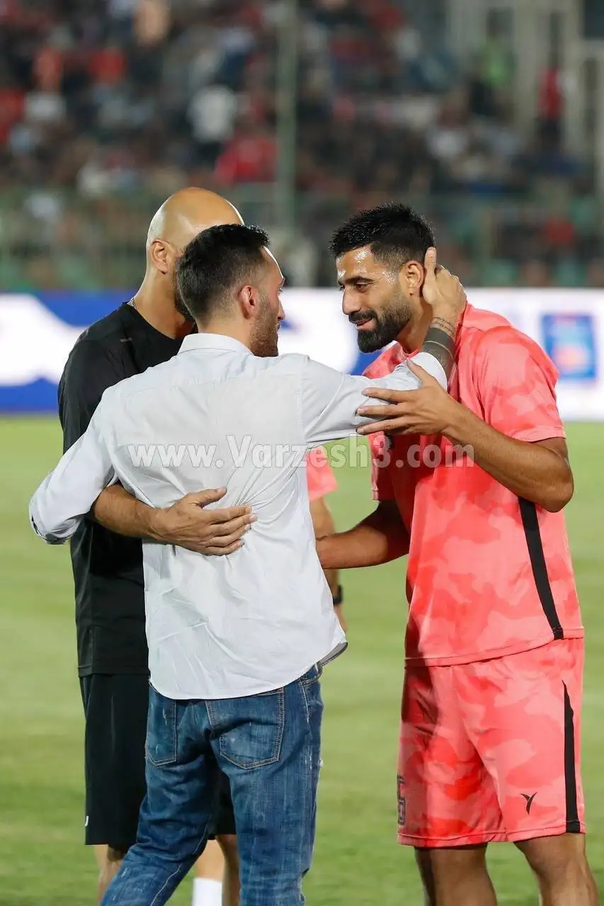 تصاویر ستاره محبوب پرسپولیسی ها در ورزشگاه شهرقدس