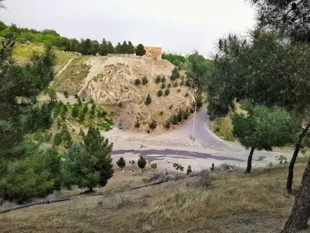 چال ماهی تهران کجاست؟ ؛ راهنمای سفر یک روزه به چال ماهی - چال ماهی چقدر پیاده روی دارد؟