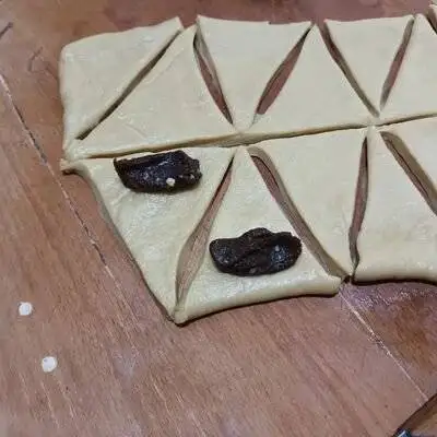 کروسان خرمایی؛ یک عصرانه خوشمزه و متفاوت + درست کردن