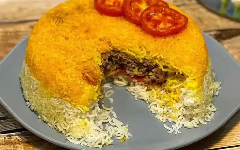 ته چین کباب؛ ترکیبی بسیار خوشمزه از برنج زعفرانی با کباب دیگی