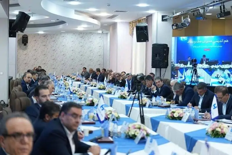 تاکید بر ارتقای کیفی شاخص ها در بانک صادرات ایران - افشین خانی: اعتماد پایدار مشتریان، پشتوانه اصلی توسعه است