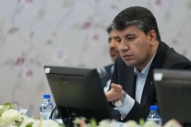 تاکید بر ارتقای کیفی شاخص ها در بانک صادرات ایران - افشین خانی: اعتماد پایدار مشتریان، پشتوانه اصلی توسعه است