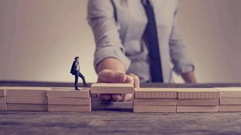 چگونه اعتماد به نفس خود را بالا ببریم ؟ ؛ راه های تقویت اعتماد به نفس