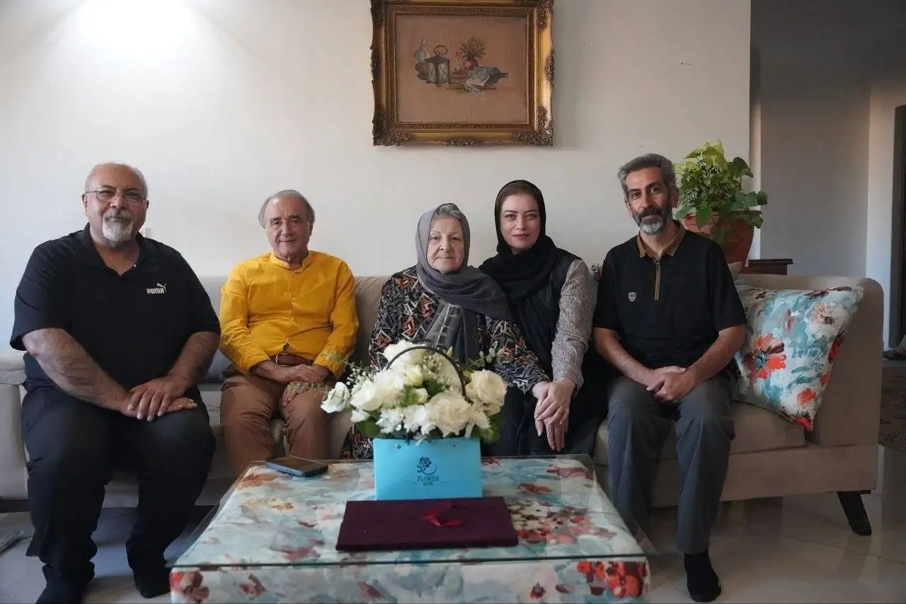 آزیتا لاچینی در دیدار با هیات رئیسه خانه سینما: دیگر نمی توانیم مثل گذشته فعالیت کنیم - عکس