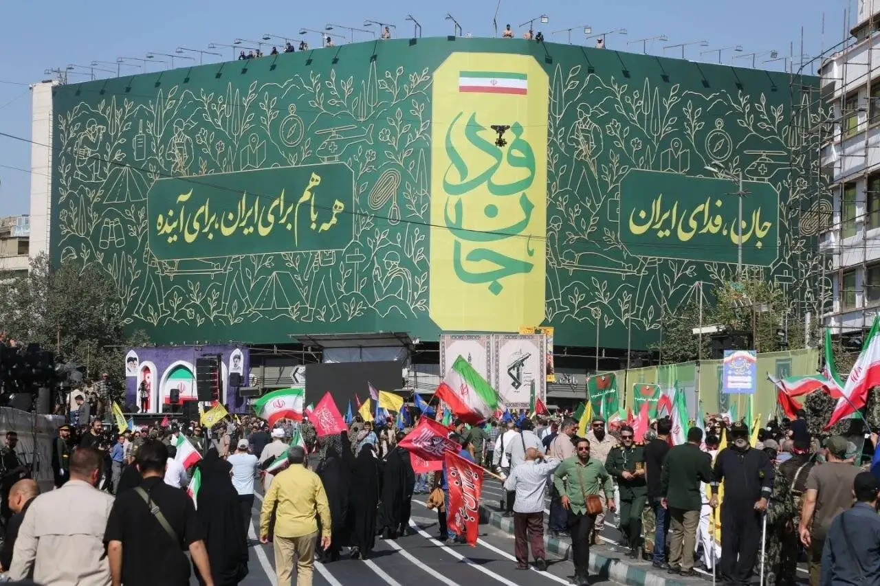یک ایران جانفدا... - روایتی تصویری از حضور پرشور اقشار مختلف مردم در رزمایش بزرگ جانفدایان