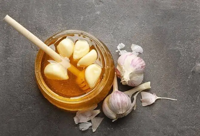 سیر و عسل واقعا معجزه می کنند؟؛ فواید و عوارض این ترکیب پرطرفدار