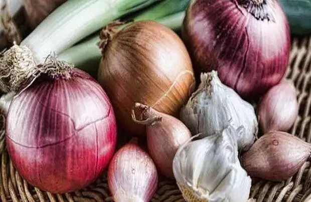 این 7 خوراکی بوی بدنتان را عوض می کنند