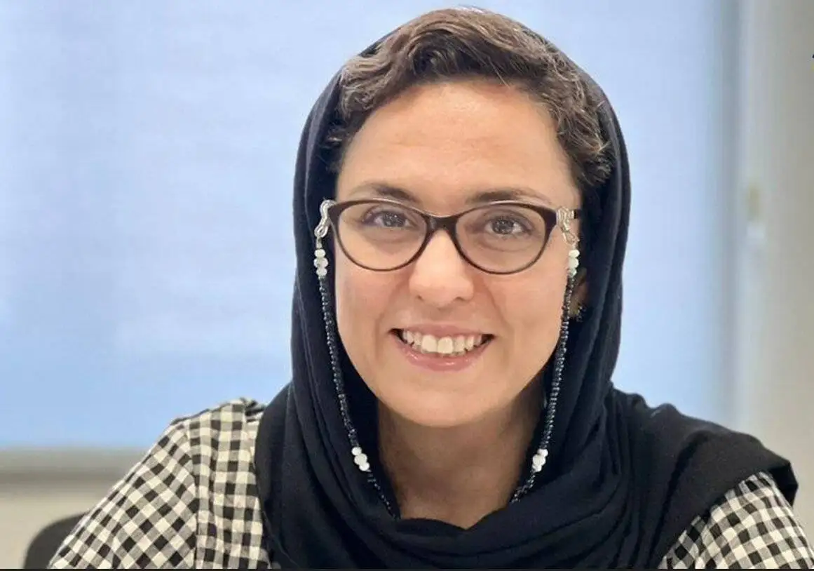 زن ایرانی تحصیل کرده و باسواد اما جبیبش خالی است - در قانون جمعیت وقتی خواستند زن بچه بیشتری دنیا بیاورد امتیازش در استخدام را به مرد دادند
