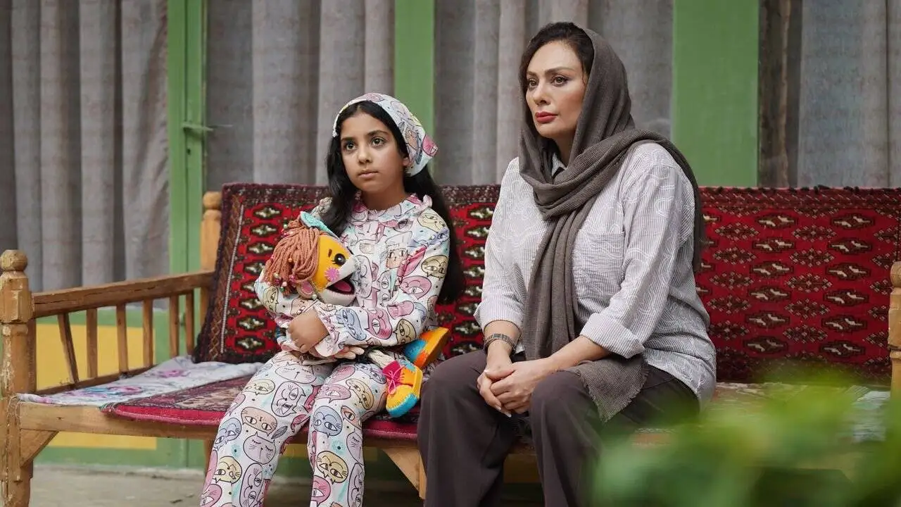 منوچهر هادی نقش اصلی فیلم را به همسر سابقش داد؛ دختر کوچکش هم بازیگر شد - ببینید