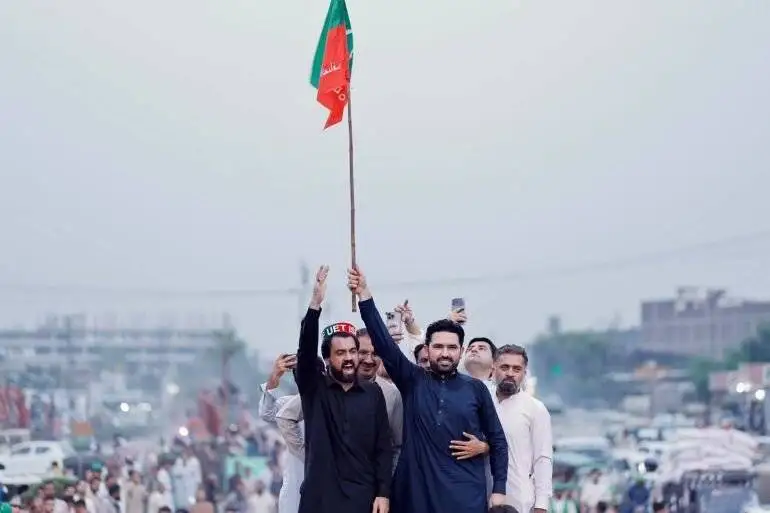 پرچمدار مبارزه برای آزادی عمران خان در پاکستان کیست؟