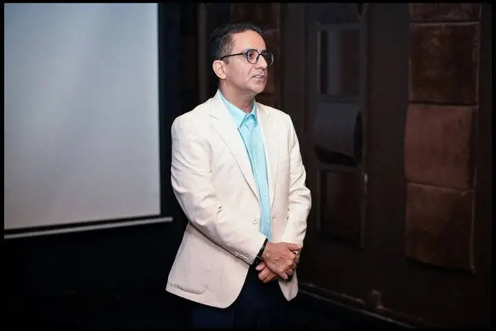 نجات یافته از مرگ - مَردی که همه چیز را یک جا تجربه کرد: از (دار زده شدن ) توسط مادر تا (تحقیرشدن) توسط برادرهای ناتنی