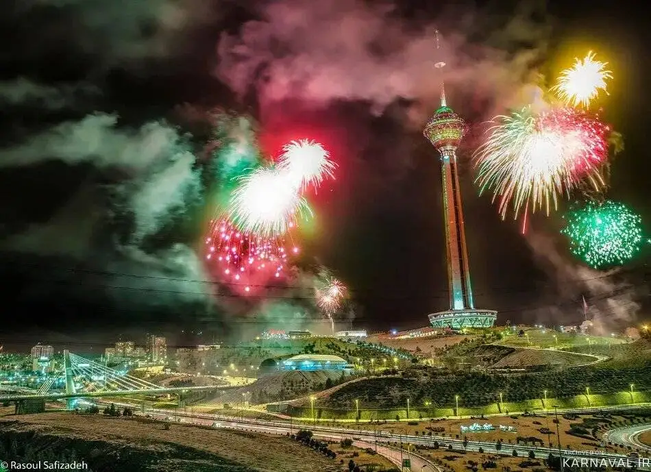 وقتی زمین به آسمان رسید - روایتی تصویری به مناسبت 16مهر، سالروز گشایش برج میلاد