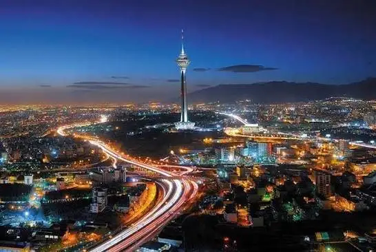 وقتی زمین به آسمان رسید - روایتی تصویری به مناسبت 16مهر، سالروز گشایش برج میلاد
