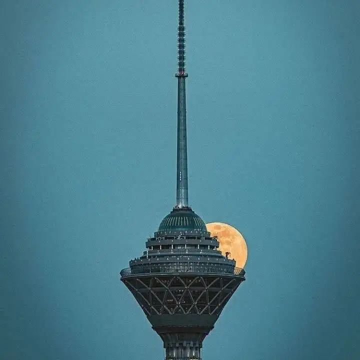 وقتی زمین به آسمان رسید - روایتی تصویری به مناسبت 16مهر، سالروز گشایش برج میلاد