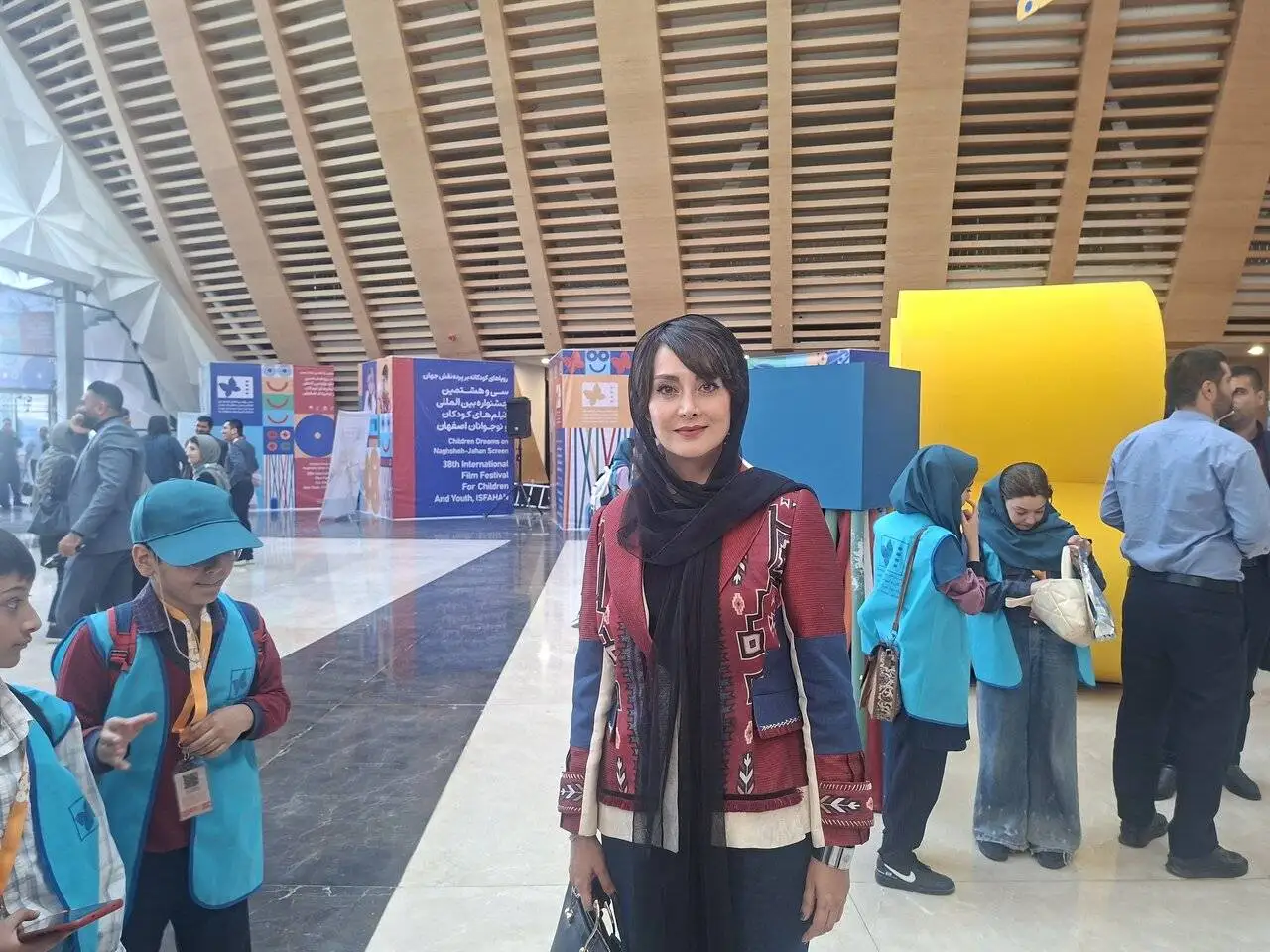 علی فروتن: تلویزیون دیگر برای 90 میلیون نیست - مریم خدارحمی: بچه های نسل اینترنت را نمی شود در سطح پایین نگه داشت