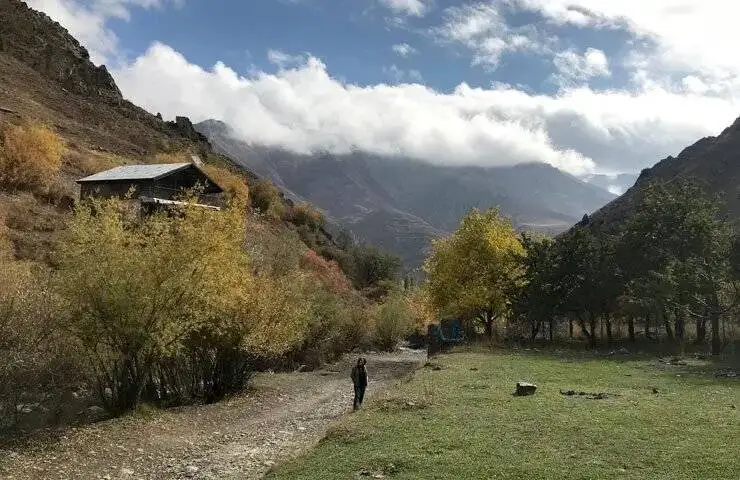 پاییز را همین نزدیکی پیدا کنید - 5 مقصد برای سفر یک روزه پاییزی اطراف تهران