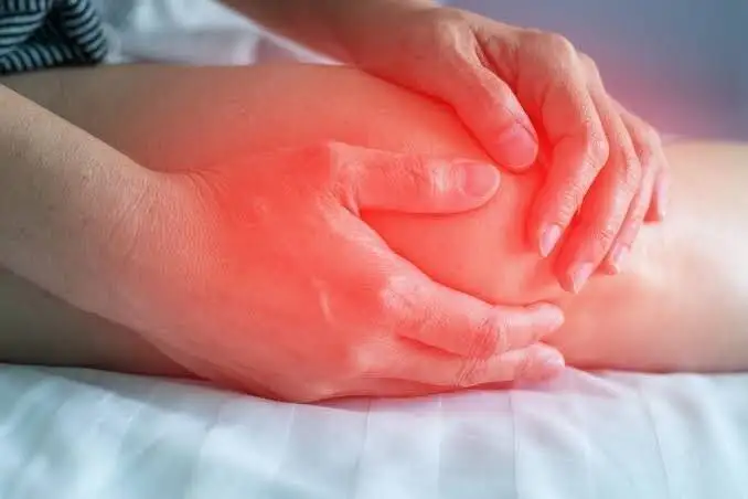 12 خوراکی که التهاب بدن را بیشتر می کند؛ چه رژیمی برای مفاصل مناسب تر است؟