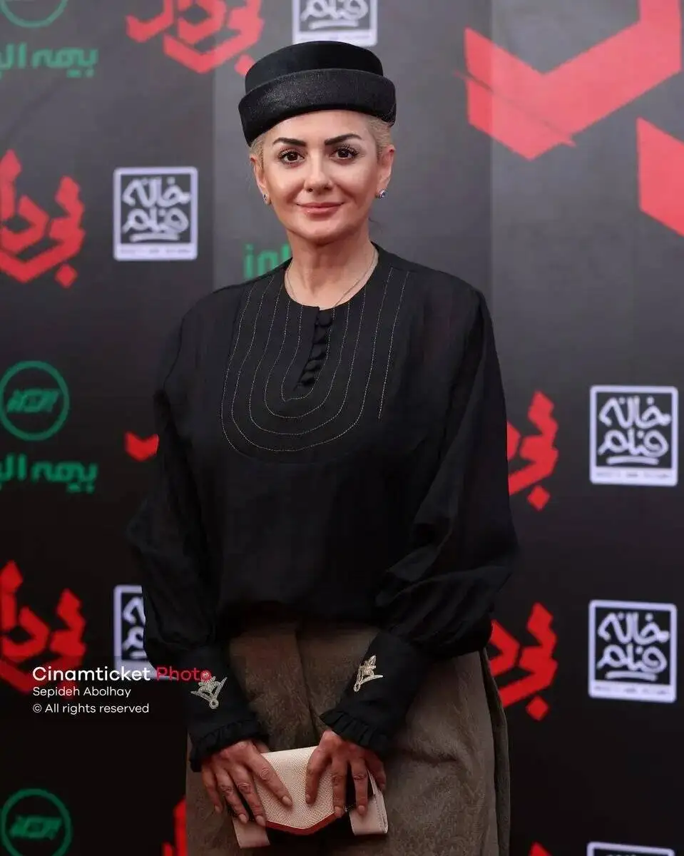 چهره محمدرضا فروتن بعد از مدت ها جلوی دوربین  -   کلاه های جالب بازیگران زن را ببینید