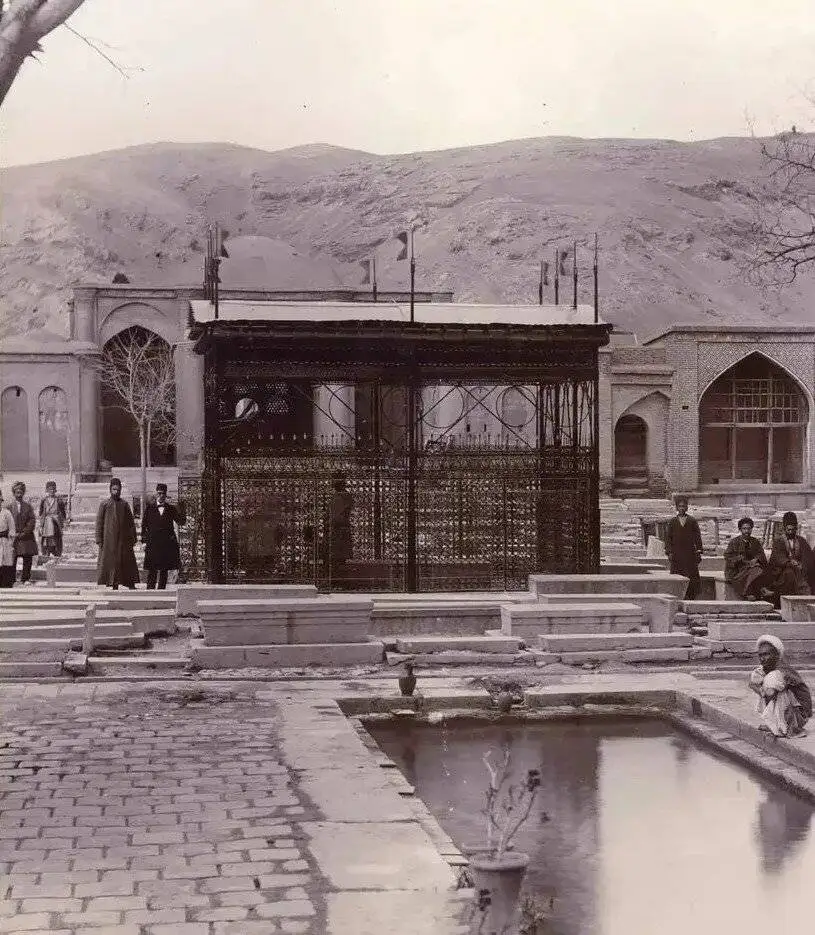 خاطره بازی با شاعر شیرازی