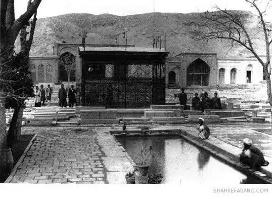 خاطره بازی با شاعر شیرازی