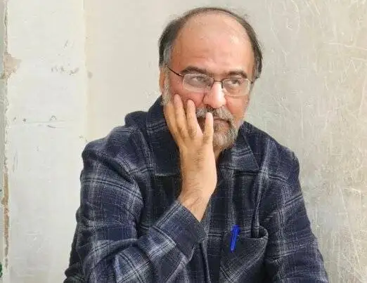 بین نمایش های عامه پسند و فاخر انتخاب دیگری برای تماشا وجود ندارد