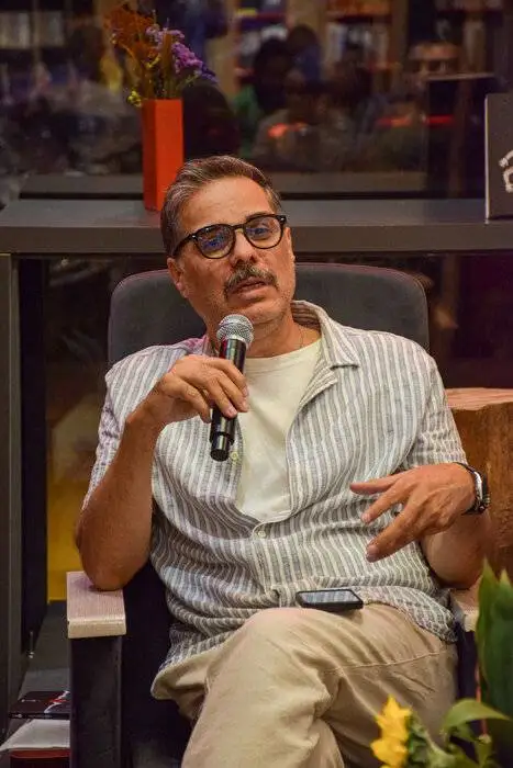 محمد چرمشیر: سال ها بود رمانی جنایی با این نگاه نخوانده بودم - کالبدشکافی یک جنایت در اولین رمان نویسنده ایتالیایی