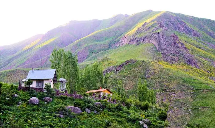 آخرهفته از تهران بیرون بزنید؛ 4 مقصد نزدیک برای فرار یک روزه از شلوغی شهر